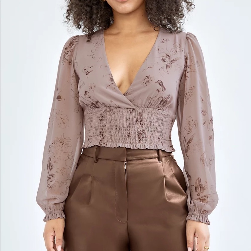 ISO ARITZIA GENOA BLOUSE